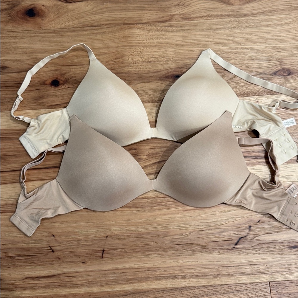Skims wireless form super push-up. Set of Two Beige and Tan Bras. 32dd.